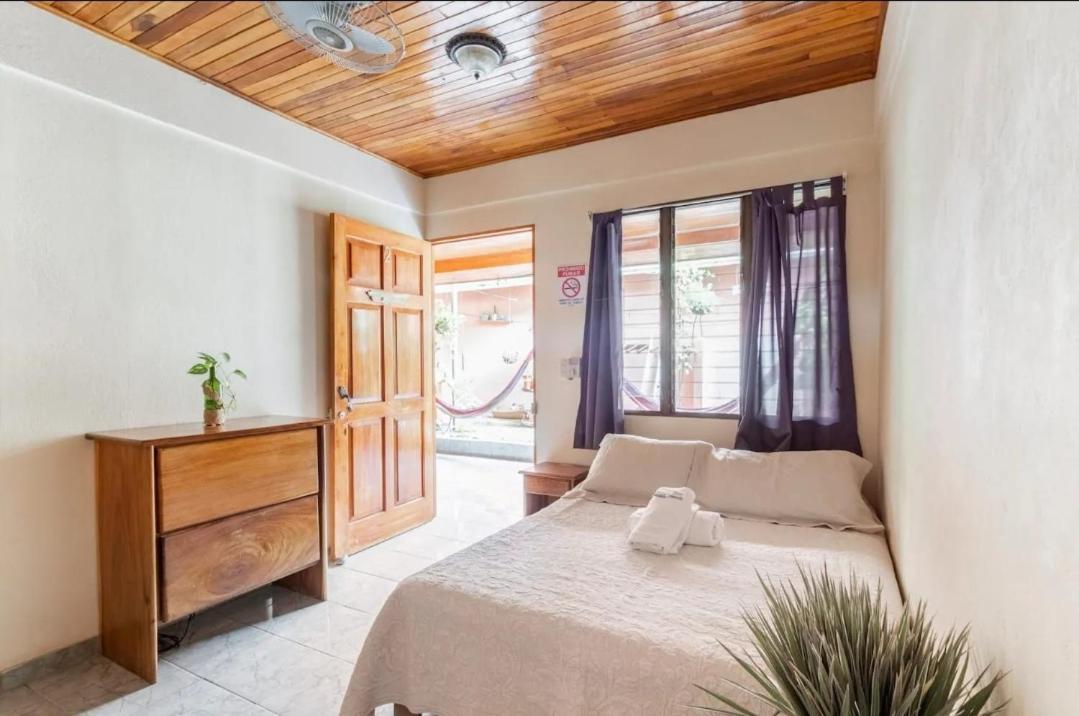 Cocobolo Surf Hotel & School Playa Santa Teresa  Extérieur photo